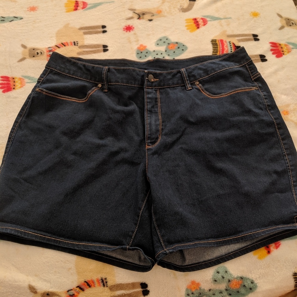 Faded Glory Dark Wash Mid Length Bermuda